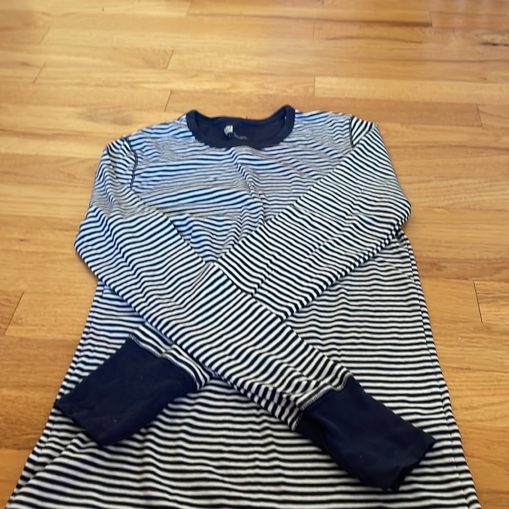 Gap Crew Neck Striped Shirt - image 2
